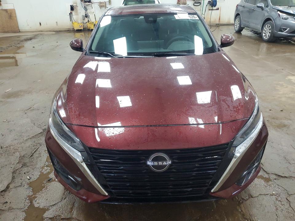 Photo 5 from auction – 2024 NISSAN ALTIMA with VIN 1N4BL4DW0RN437282