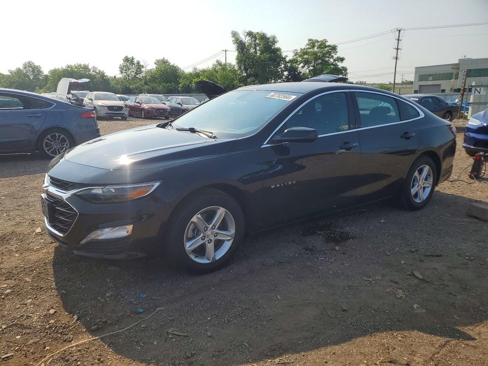 CHEVROLET MALIBU 2022 with VIN 1G1ZD5ST1NF150910 - Photo from auction