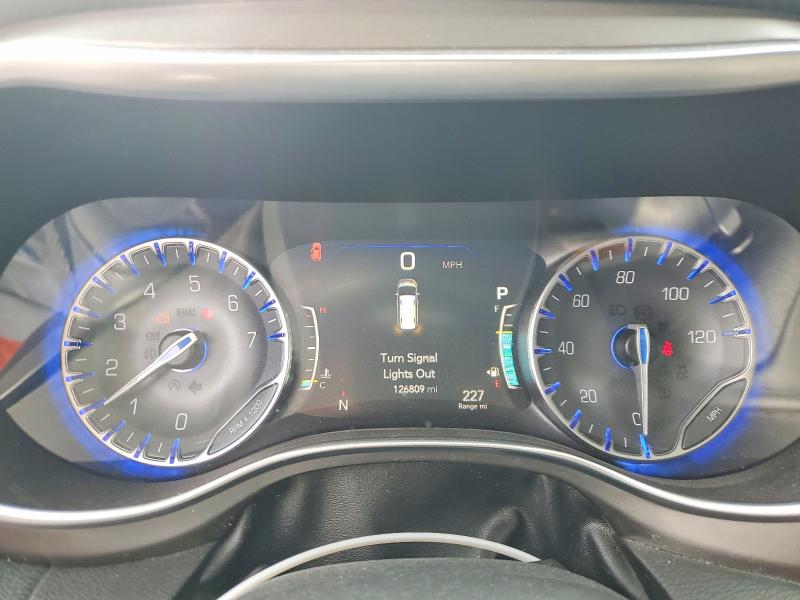 Photo 9 from auction – 2018 CHRYSLER PACIFICA with VIN 2C4RC1GG0JR232953