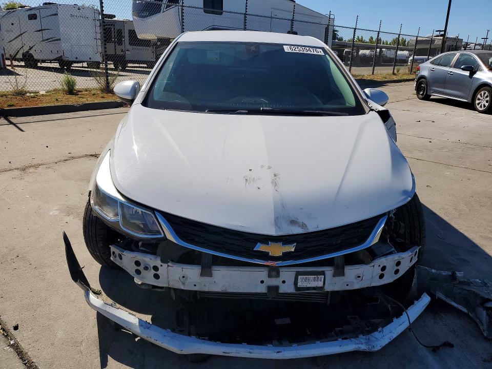Photo 5 from auction – 2018 CHEVROLET CRUZE with VIN 1G1BC5SM2J7170231