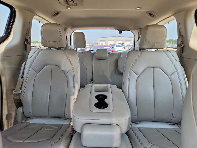 Photo 10 from auction – 2017 CHRYSLER PACIFICA with VIN 2C4RC1BG9HR507771