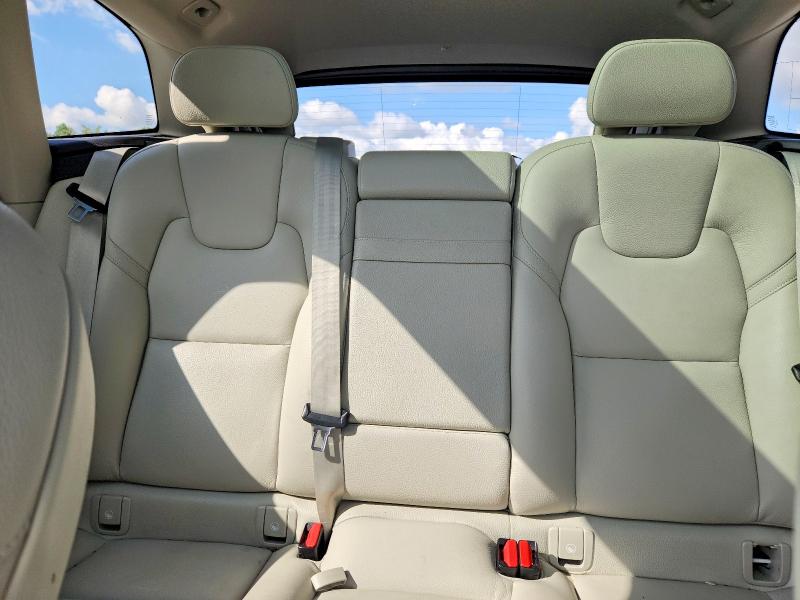 Снимка 10 от търг – 2020 VOLVO XC60 с VIN YV4102DK7L1585375