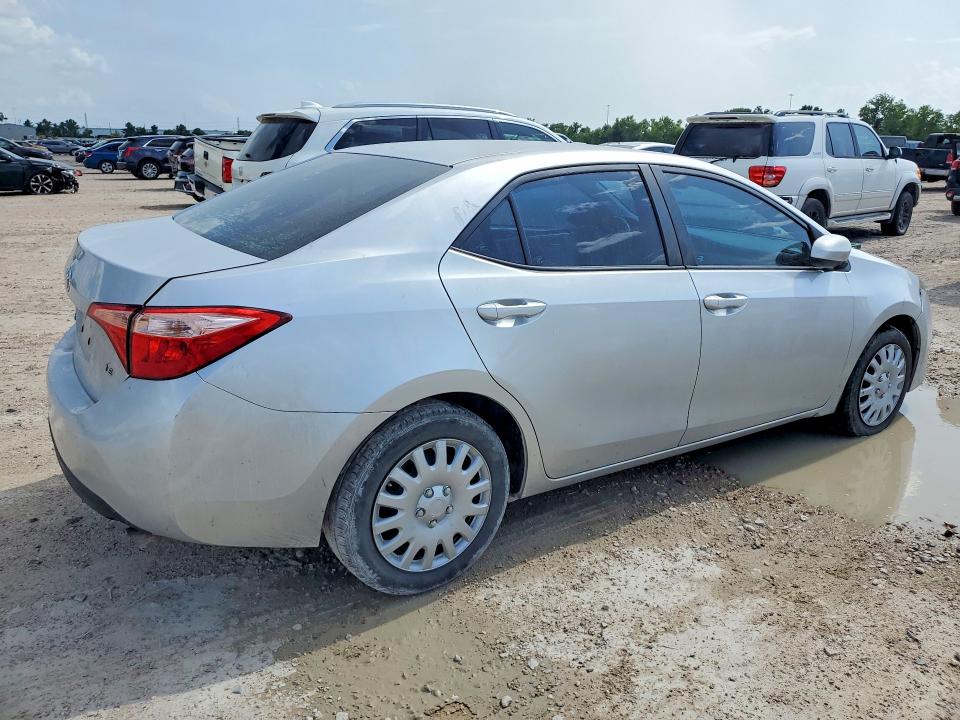 Photo 3 from auction – 2018 TOYOTA COROLLA with VIN 2T1BURHE4JC004626