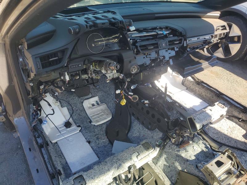 Photo 8 from auction – 2025 LEXUS ES 300H with VIN 58ADA1C19SU073019