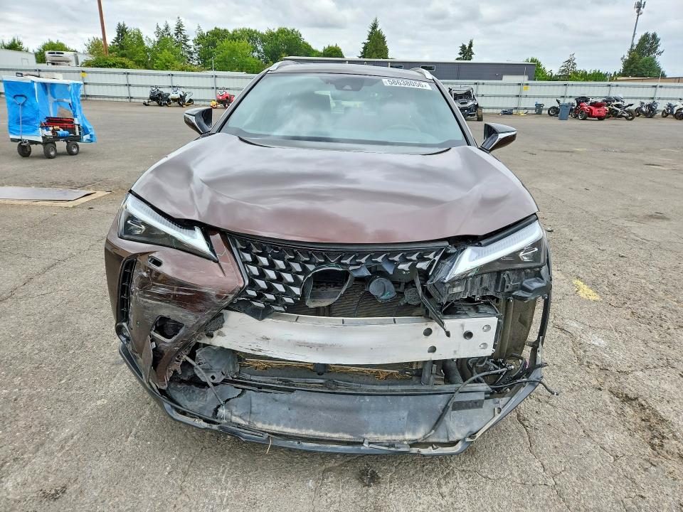 Photo 5 from auction – 2019 LEXUS UX with VIN JTHU9JBHXK2019760