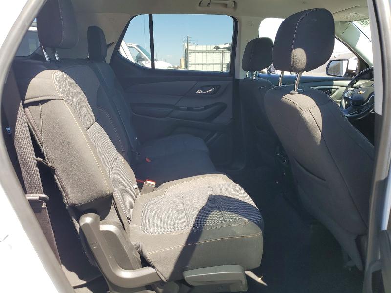 Photo 11 from auction – 2018 CHEVROLET TRAVERSE with VIN 1GNERGKW3JJ217860