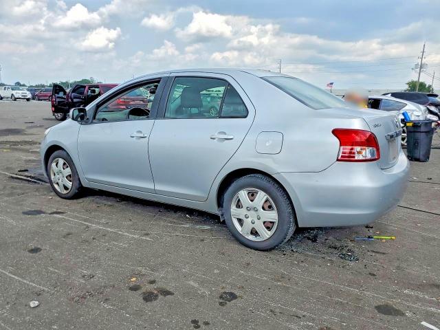 Photo 2 from auction – 2010 TOYOTA YARIS with VIN JTDBT4K30A1364543