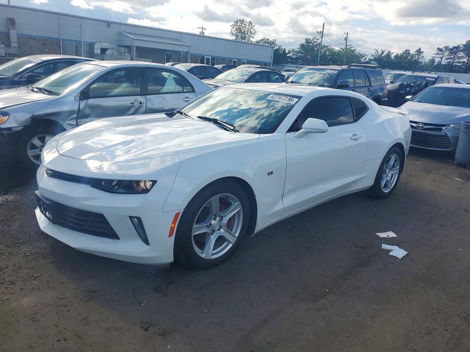 CHEVROLET CAMARO 2018 with VIN 1G1FB1RS7J0141138 - Photo from auction