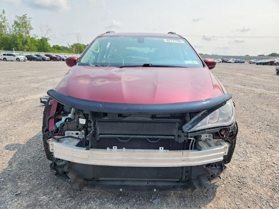 Photo 5 from auction – 2017 CHRYSLER PACIFICA with VIN 2C4RC1BG3HR837535