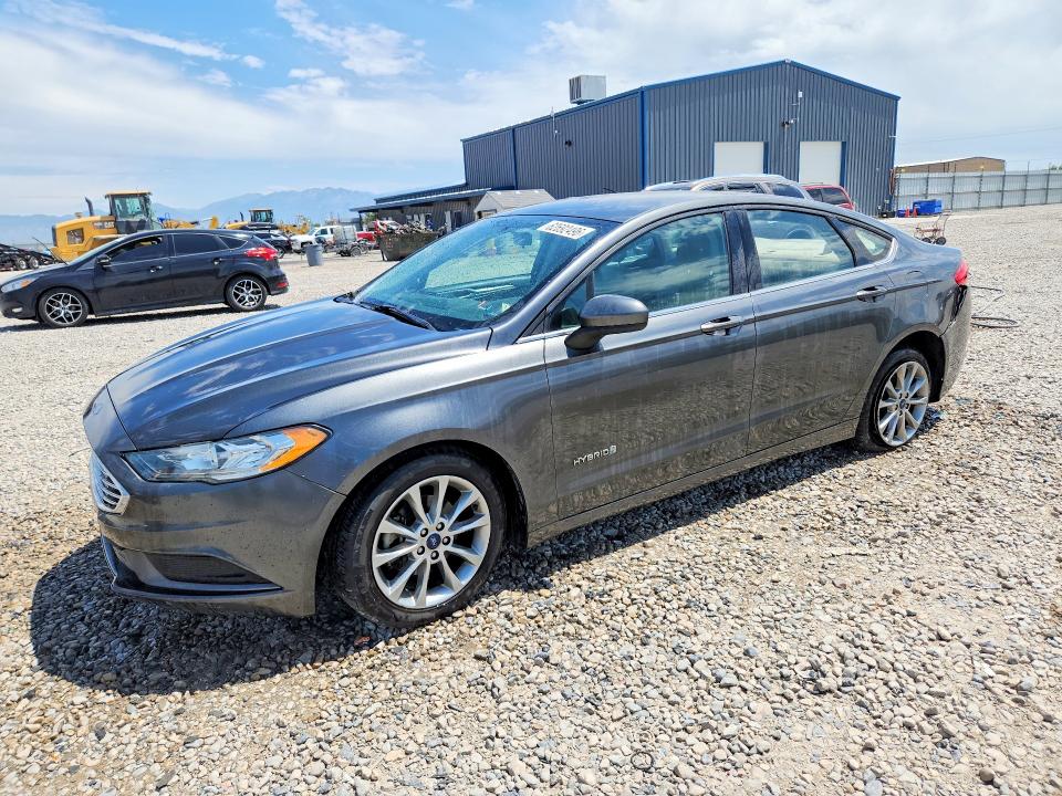 FORD FUSION 2017 مع رقم تعريف المركبة 3FA6P0LU7HR266069 - صورة من المزاد