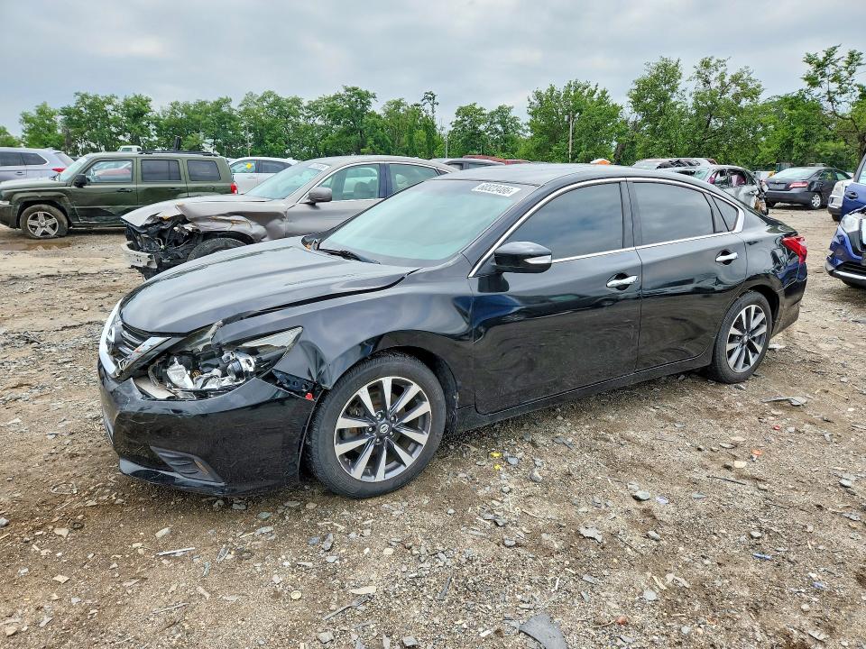NISSAN ALTIMA 2017 with VIN 1N4AL3AP0HC215158 - Photo from auction