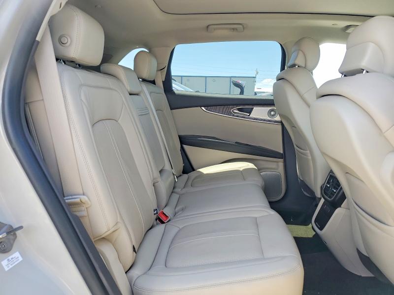 Photo 10 from auction – 2019 LINCOLN NAUTILUS with VIN 2LMPJ6L99KBL18676