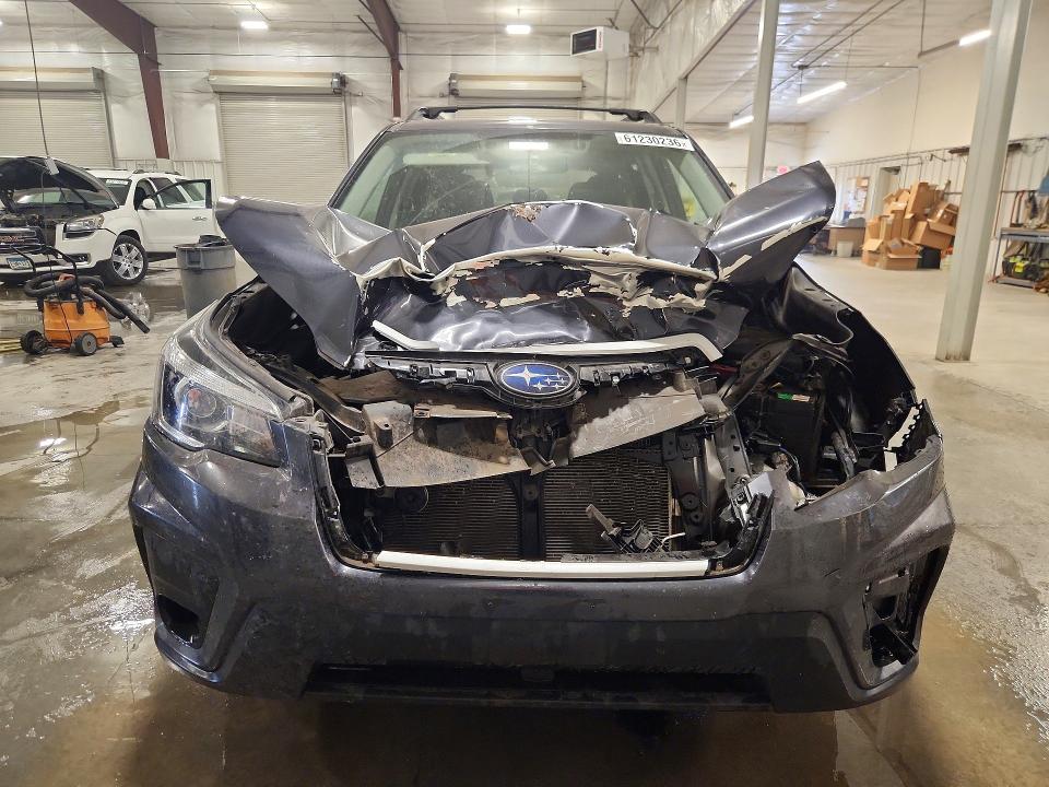 Photo 5 from auction – 2019 SUBARU FORESTER with VIN JF2SKAGC9KH542812