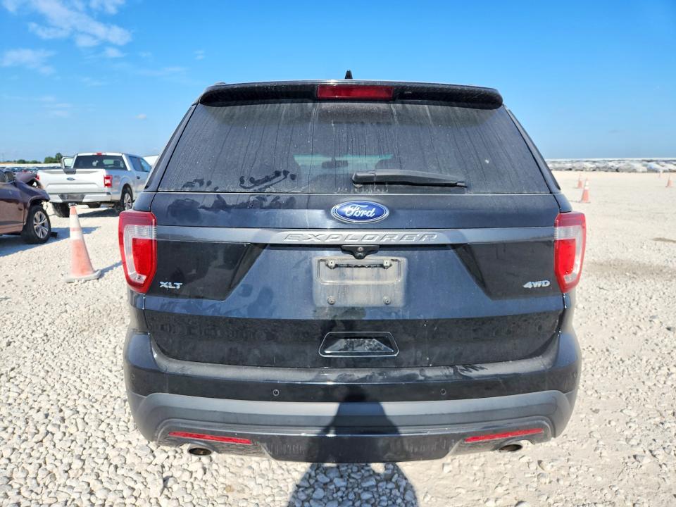 Снимка 6 от търг – 2017 FORD EXPLORER с VIN 1FM5K8D87HGB21363