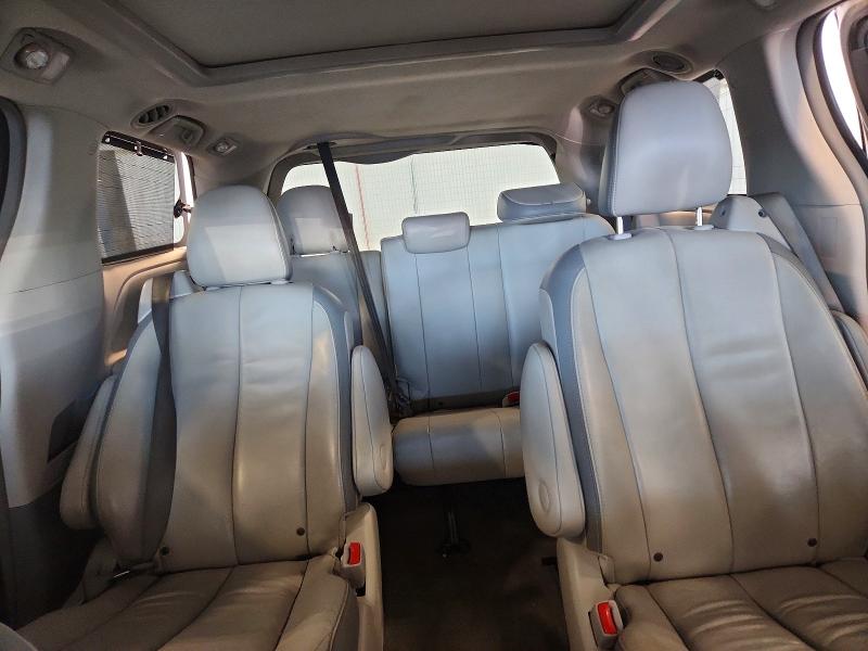 Photo 10 from auction – 2013 TOYOTA SIENNA with VIN 5TDYK3DCXDS394497