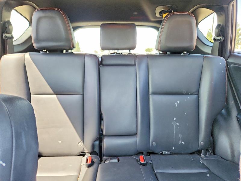 Photo 10 from auction – 2018 TOYOTA RAV4 with VIN JTMNFREV7JJ194650