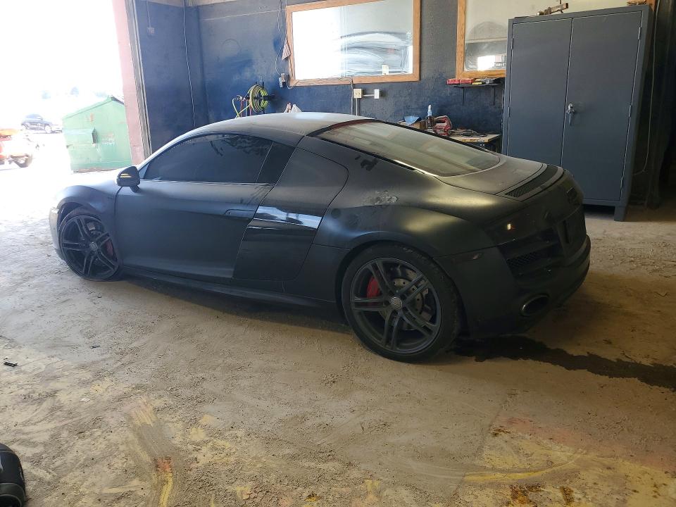 Photo 2 from auction – 2012 AUDI R8 with VIN WUAENAFG3CN002501