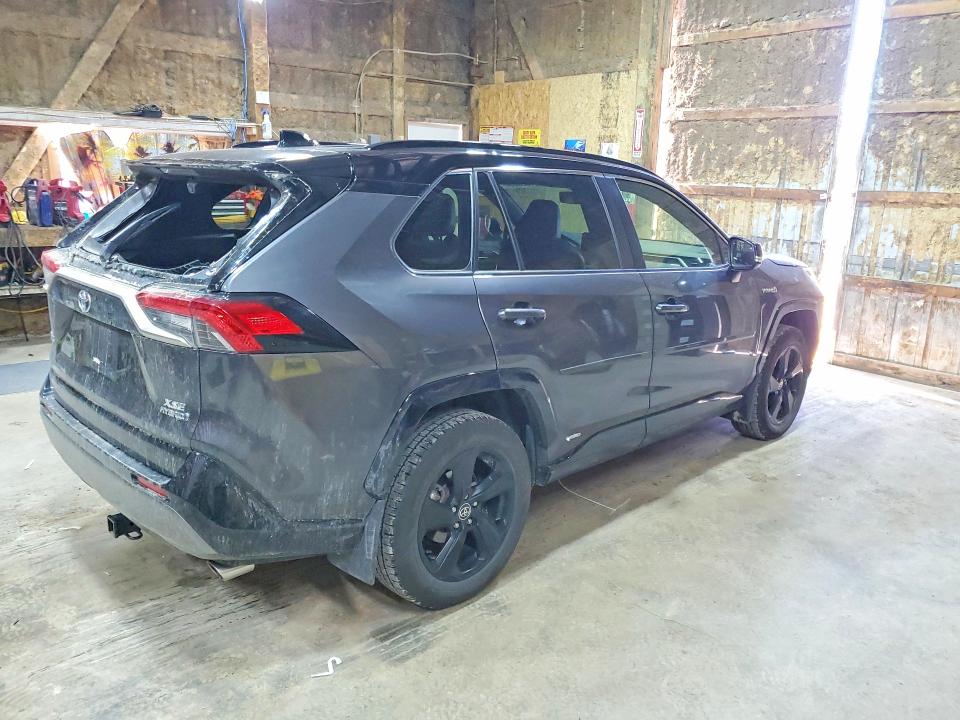 Photo 3 from auction – 2020 TOYOTA RAV4 with VIN JTMEWRFV9LJ037221
