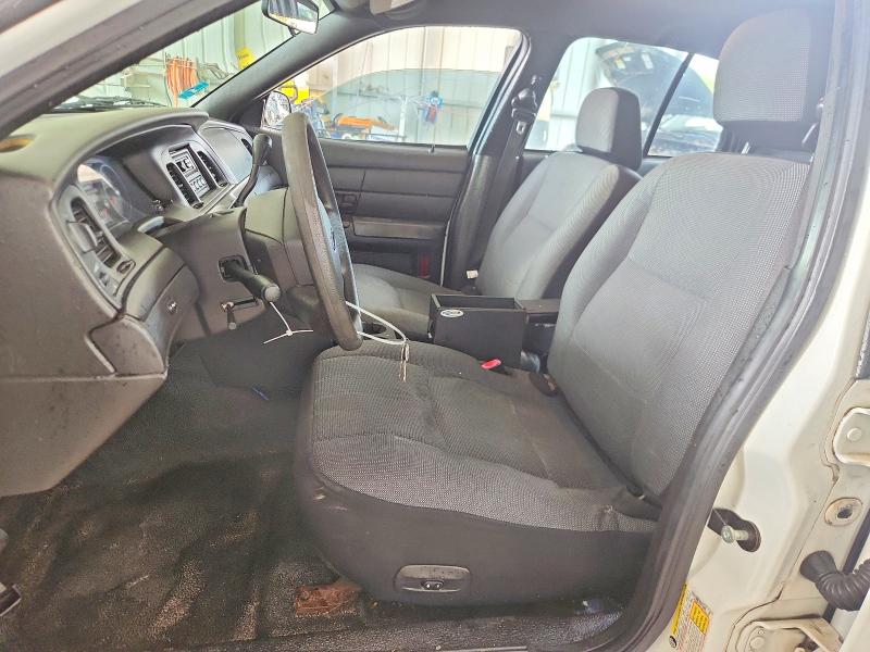 Снимка 7 от търг – 2010 FORD CROWN VICTORIA с VIN 2FABP7BV1AX135177