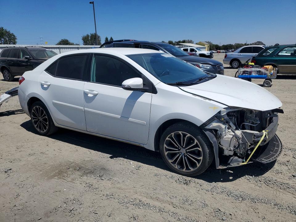 Photo 4 from auction – 2016 TOYOTA COROLLA with VIN 5YFBURHE9GP393126