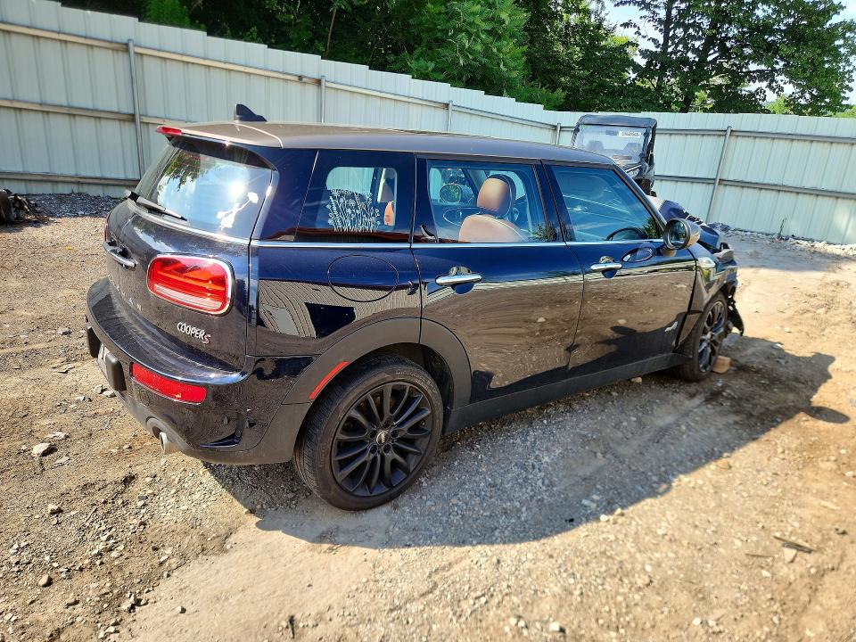 Photo 3 from auction – 2023 MINI COOPER with VIN WMWXJ1C02P2T04276
