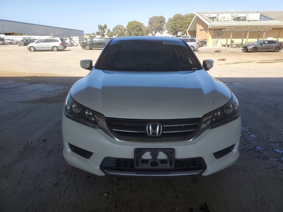 Photo 5 from auction – 2013 HONDA ACCORD with VIN 1HGCR2F31DA054389