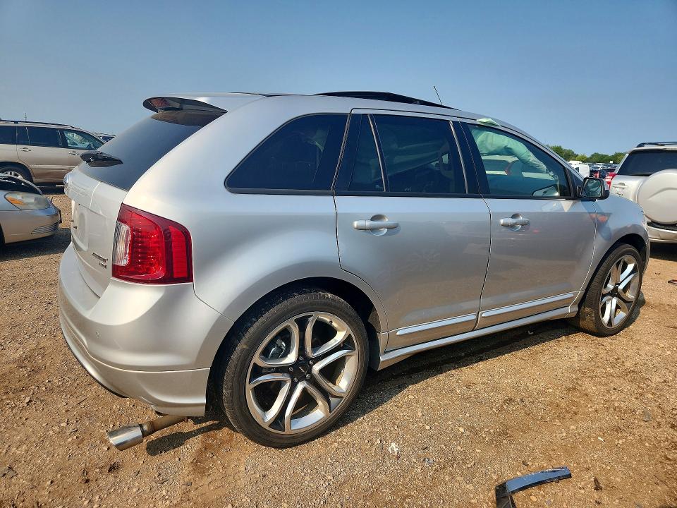 Photo 3 from auction – 2011 FORD EDGE with VIN 2FMDK4AK8BBB64113