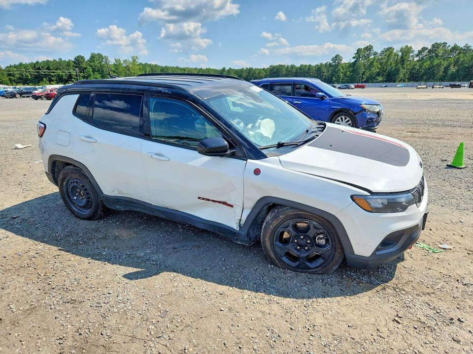 Photo 4 from auction – 2023 JEEP COMPASS with VIN 3C4NJDDN3PT544277