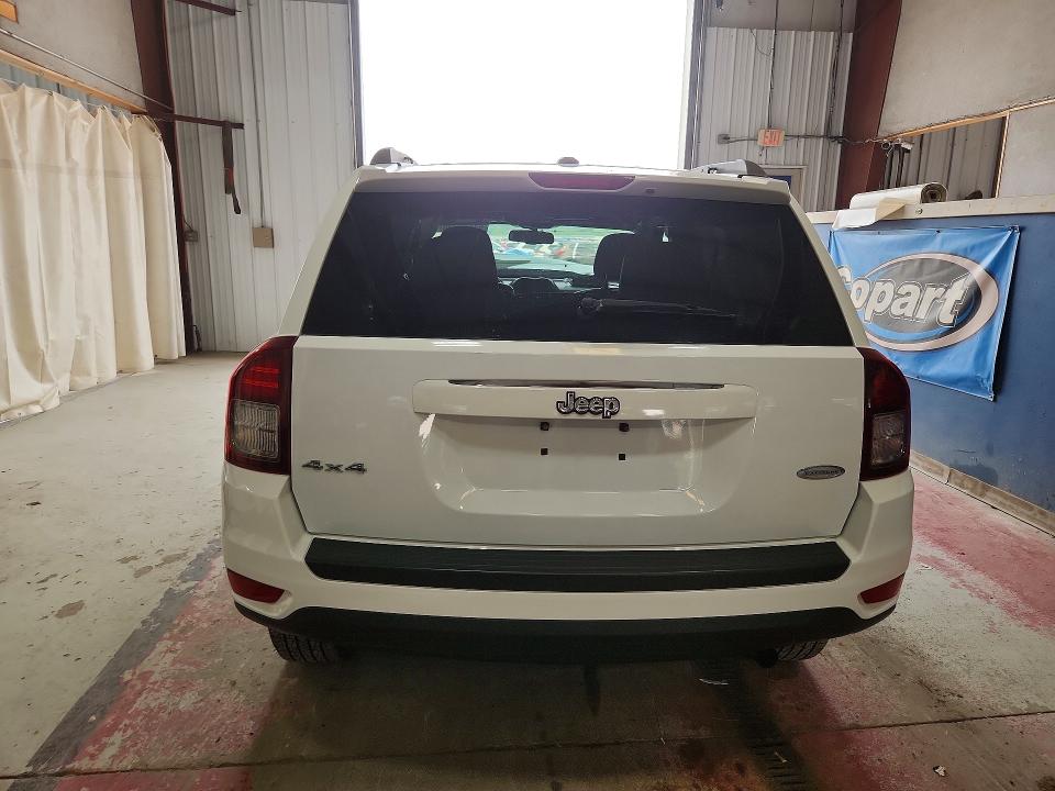 Photo 6 from auction – 2017 JEEP COMPASS with VIN 1C4NJDEB0HD111835