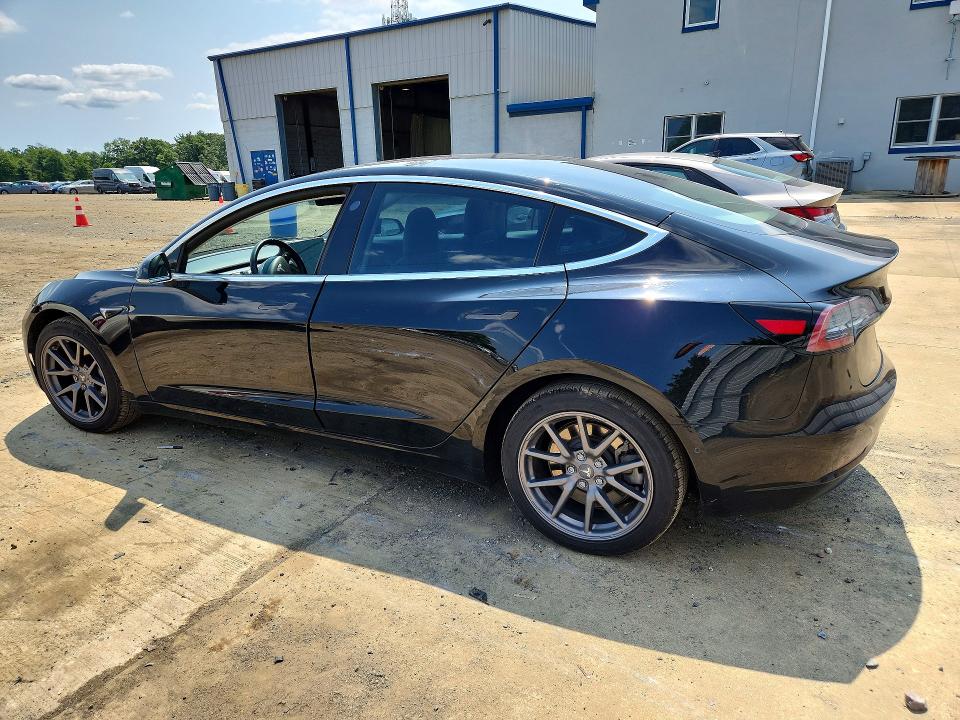 Photo 2 from auction – 2018 TESLA MODEL 3 with VIN 5YJ3E1EAXJF152554