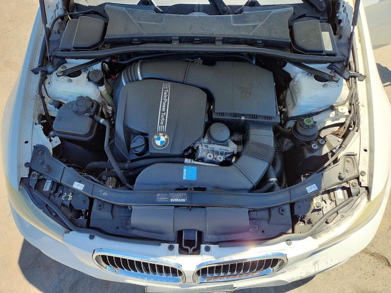 Photo 11 from auction – 2011 BMW 335 with VIN WBAPM5C5XBE576737