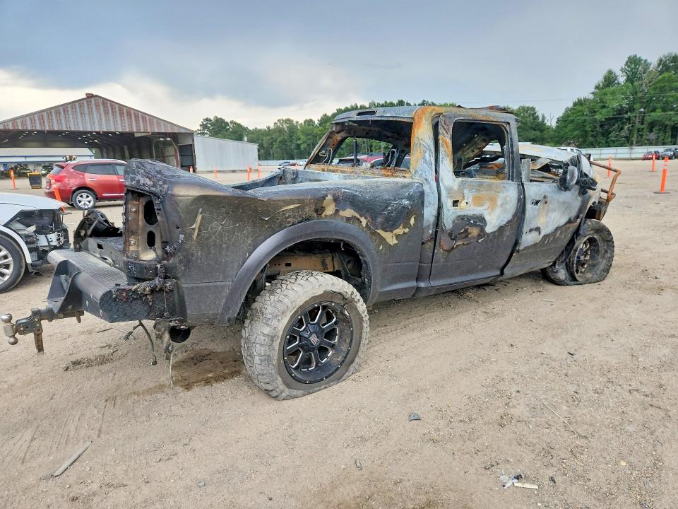 Photo 3 from auction – 2016 RAM 2500 with VIN 3C6UR5FL1GG103897