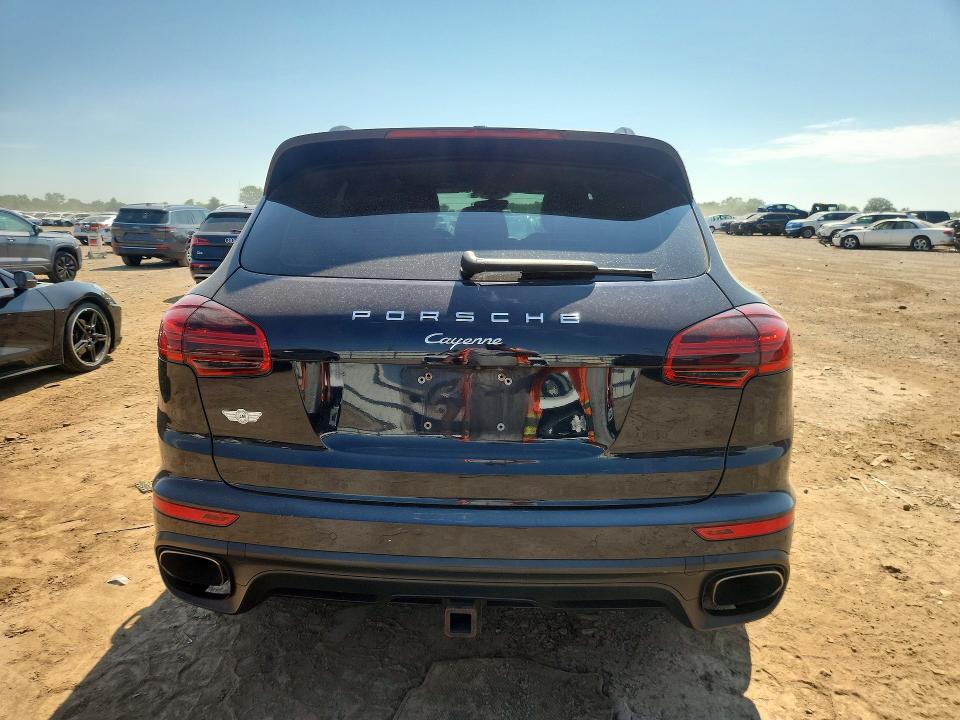 Снимка 6 от търг – 2016 PORSCHE CAYENNE с VIN WP1AA2A27GKA12303