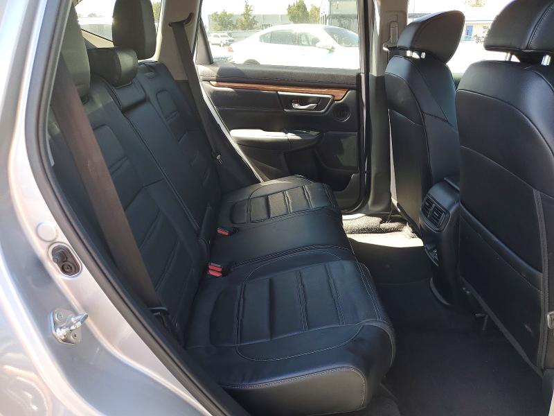 Photo 11 from auction – 2017 HONDA CR-V with VIN 7FARW1H88HE043153