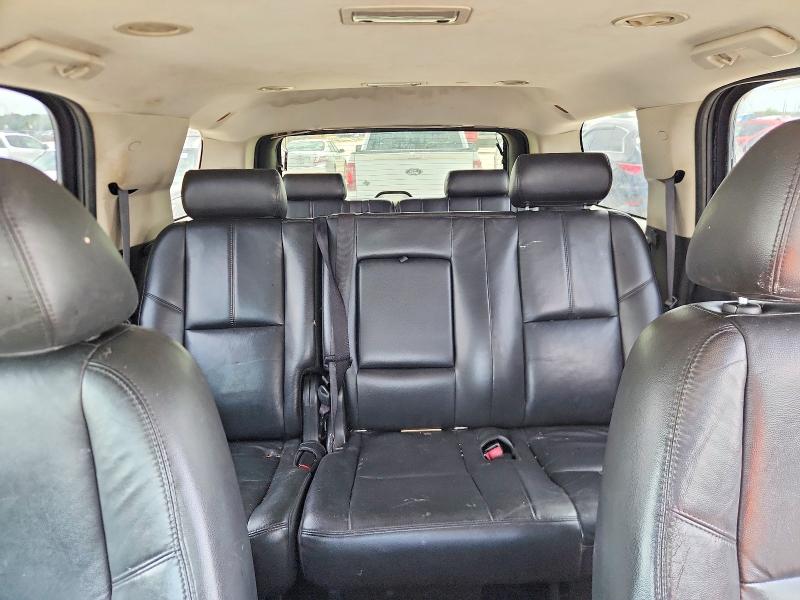 Photo 10 from auction – 2010 CHEVROLET TAHOE with VIN 1GNMCBE32AR152387