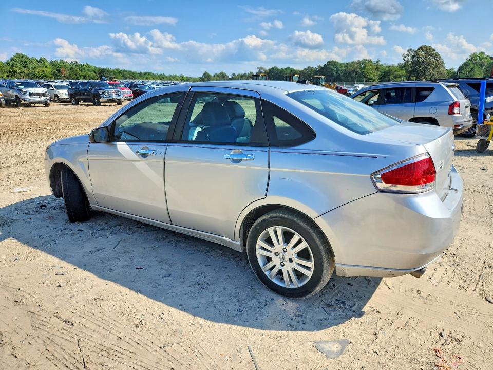 Foto 2 de la subasta – 2011 FORD FOCUS con VIN 1FAHP3HN0BW135324