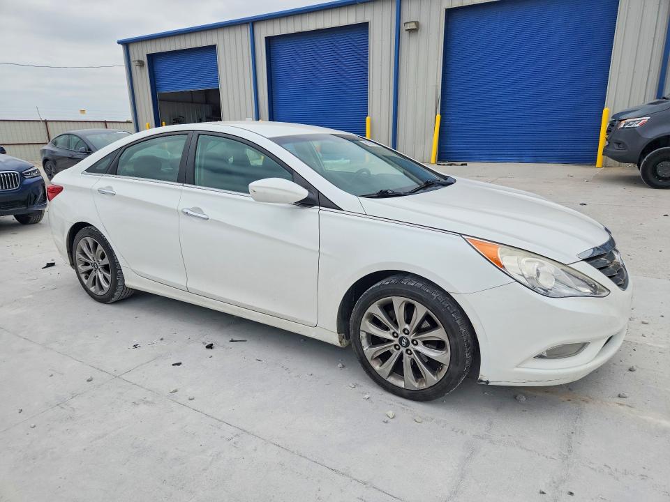 Photo 4 from auction – 2013 HYUNDAI SONATA with VIN 5NPEC4AC2DH528340