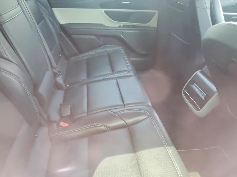 Photo 10 from auction – 2024 LINCOLN NAUTILUS with VIN 5LMPJ8JA5RJ804313
