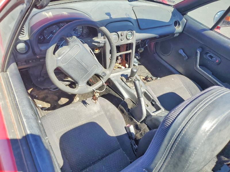 Photo 8 from auction – 1997 MAZDA MX-5 MIATA with VIN JM1NA3534T0701037