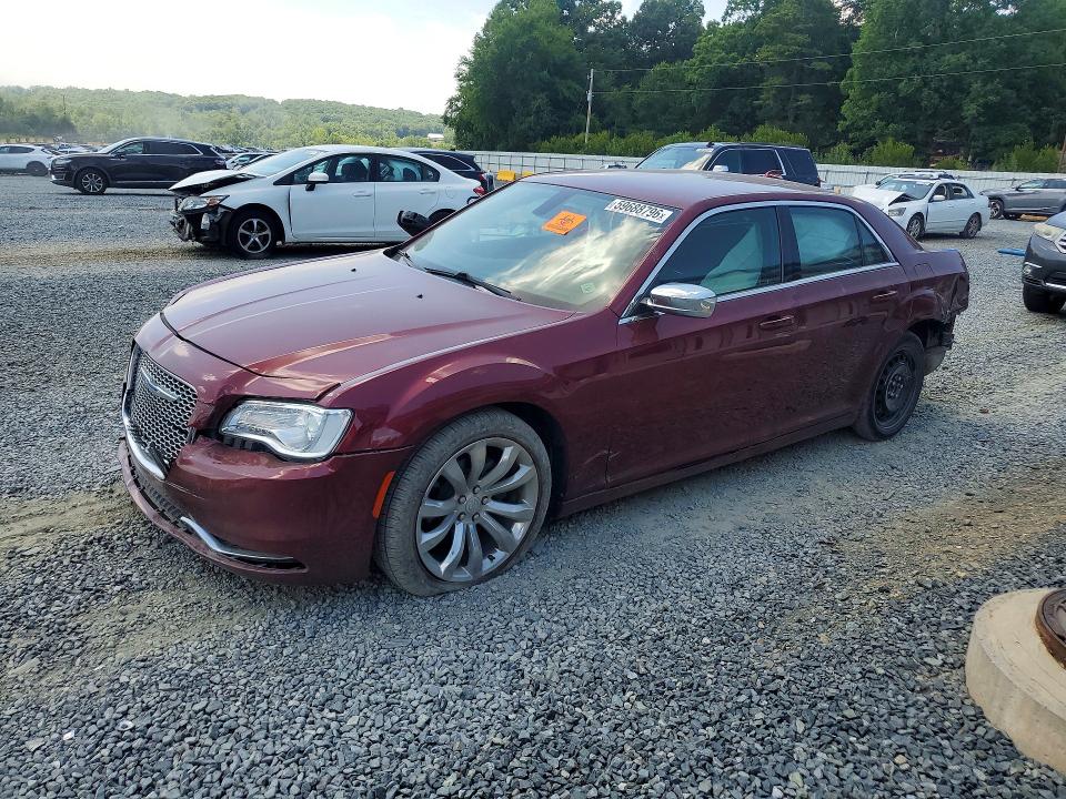 CHRYSLER 300 2018 مع رقم تعريف المركبة 2C3CCAAGXJH342028 - صورة من المزاد