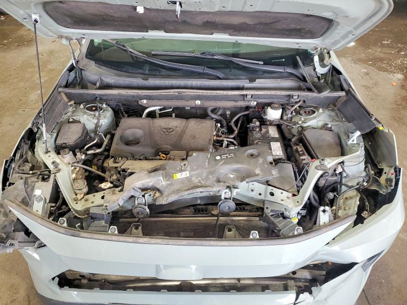Photo 11 from auction – 2020 TOYOTA RAV4 with VIN 2T3P1RFV0LC127769