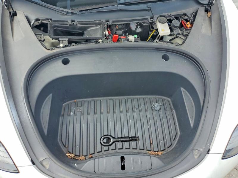 Foto 11 de la subasta – 2023 TESLA MODEL 3 con VIN 5YJ3E1EB5PF388143