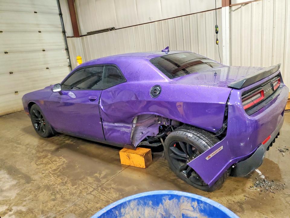 Photo 2 from auction – 2016 DODGE CHALLENGER with VIN 2C3CDZBT6GH202591