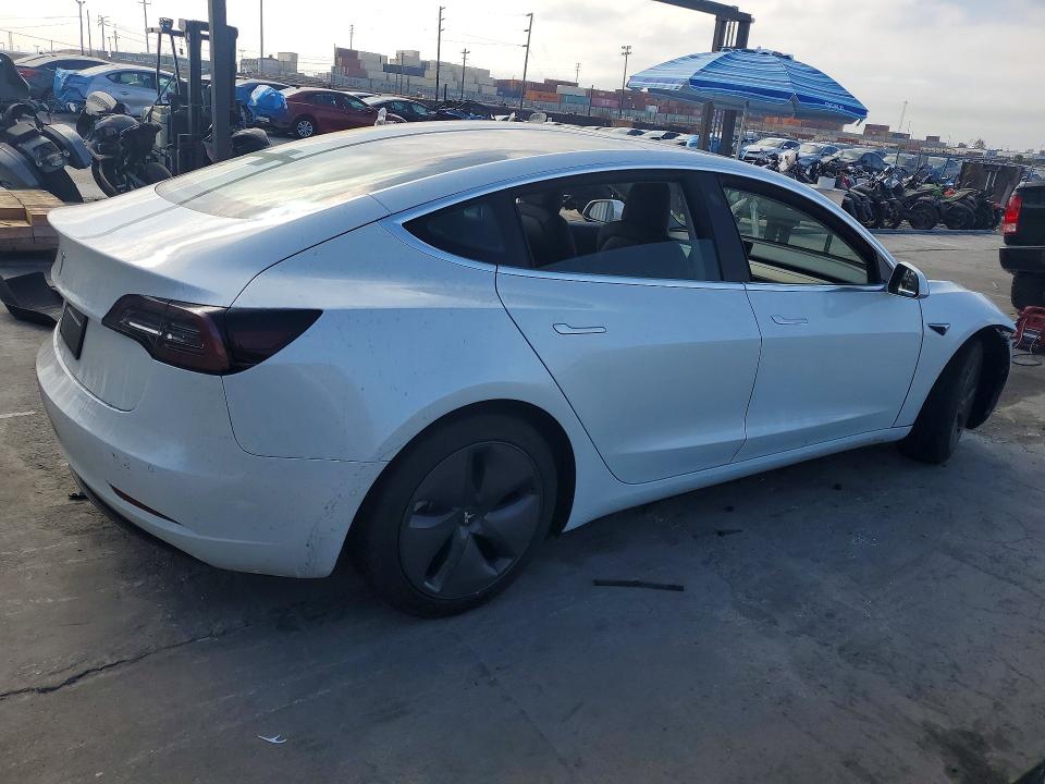 Photo 3 from auction – 2019 TESLA MODEL 3 with VIN 5YJ3E1EA3KF427375