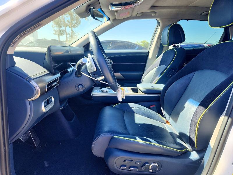Photo 7 from auction – 2023 GENESIS GV60 with VIN KMUKEDTB9PU003235