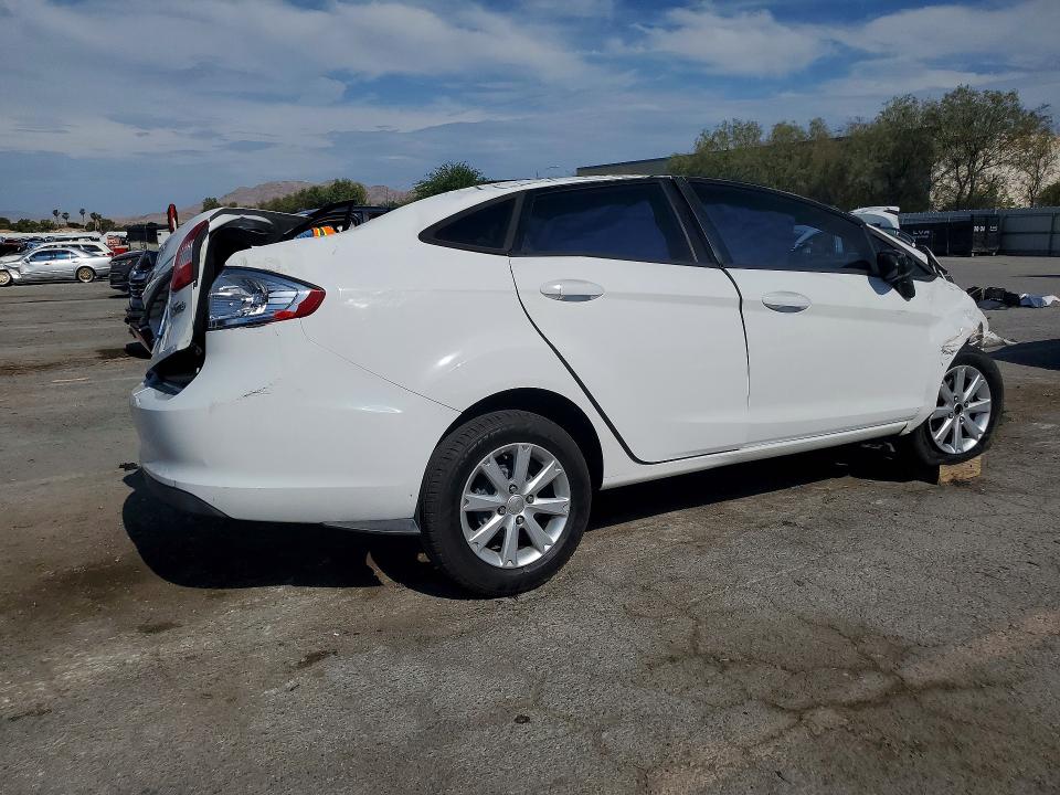 Photo 3 from auction – 2011 FORD FIESTA with VIN 3FADP4BJ0BM106531