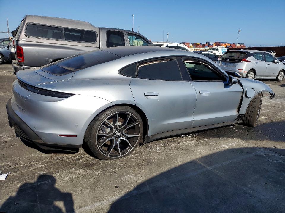 Photo 3 from auction – 2024 PORSCHE TAYCAN with VIN WP0AA2Y19RSA12727
