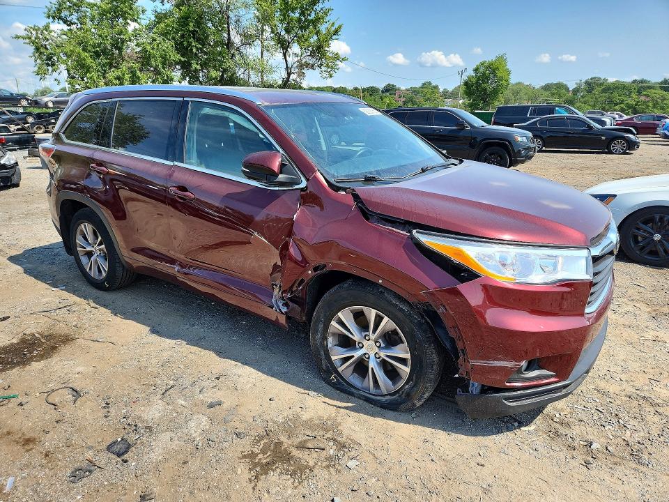 صورة رقم 4 من المزاد - 2015 TOYOTA HIGHLANDER مع VIN 5TDJKRFH7FS082072