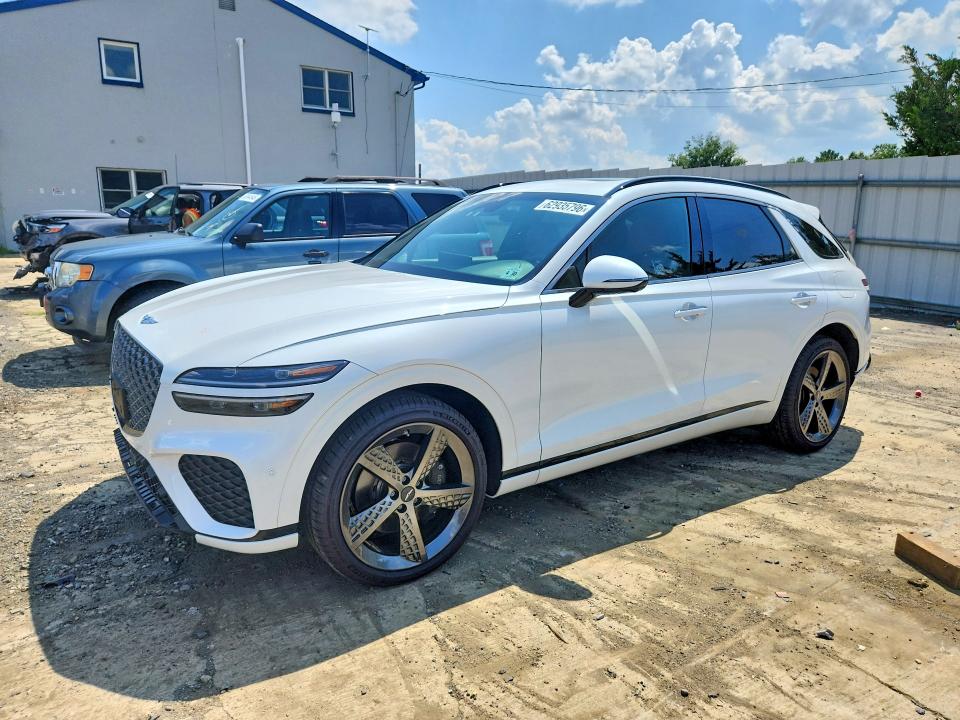 GENESIS GV70 2025 with VIN 5NMMCDTC5SH028482 - Photo from auction