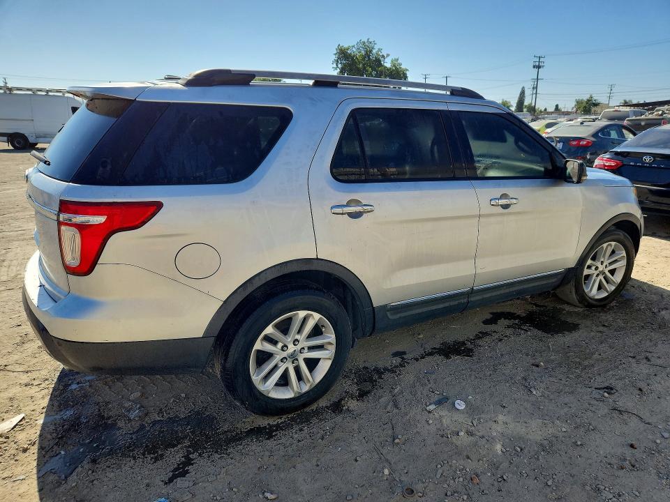 Photo 3 from auction – 2011 FORD EXPLORER with VIN 1FMHK7D83BGA94483